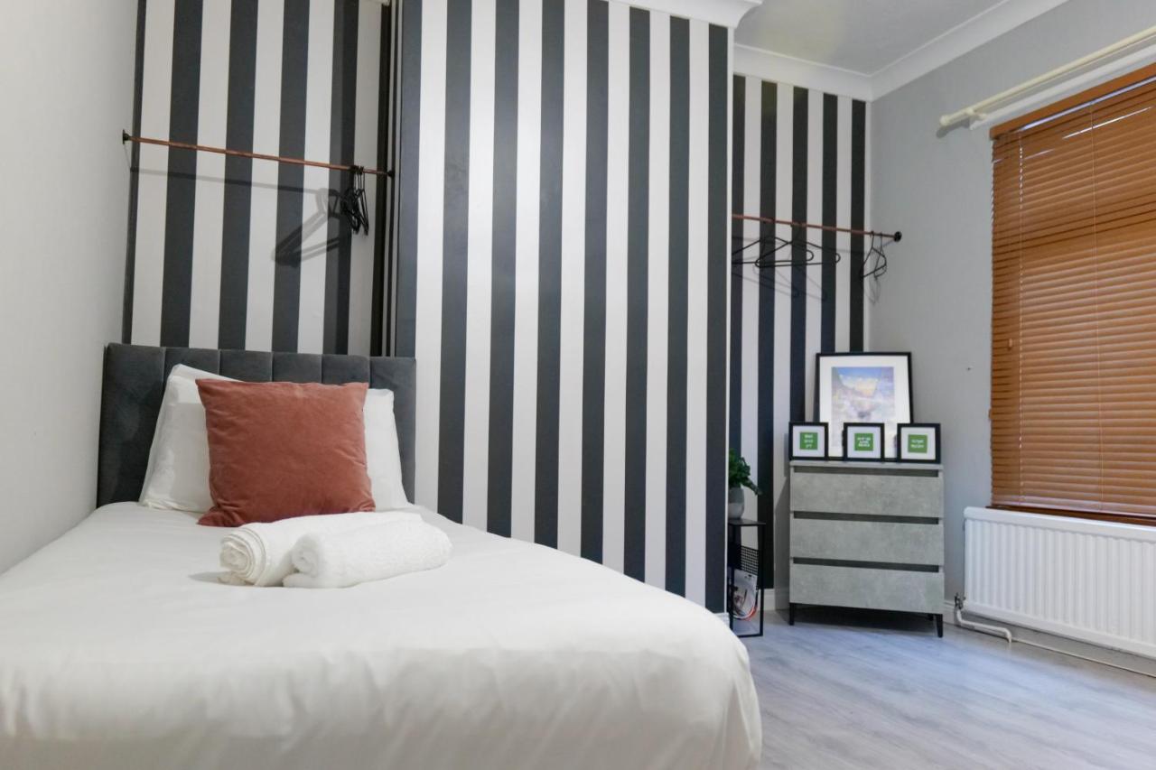 Broadway Belfast! Central Location! Sleeps 6! Exterior foto